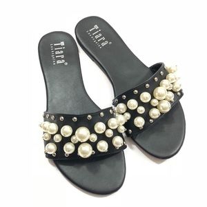 *Black Pearl Slides Boutique Sandals